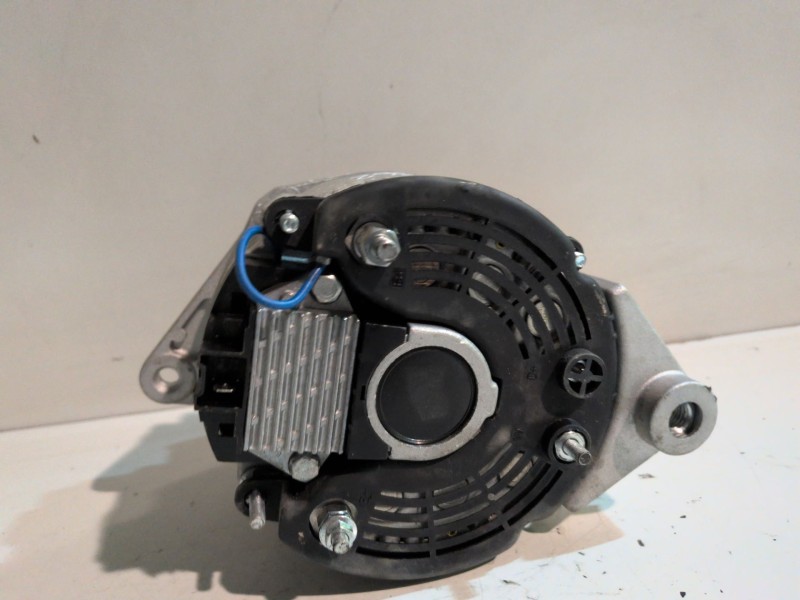 Recambio de alternador para nissan patrol gr (y60) rd28t referencia OEM IAM   