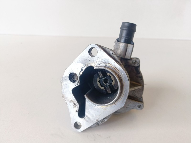 Recambio de depresor freno / bomba vacio para renault kangoo i (f/kc0) k9k704 referencia OEM IAM 7223891205  
