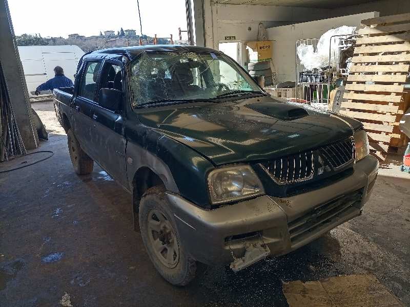 mitsubishi l200 (k70) del año 2005