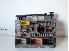 Recambio de caja reles / fusibles para citroen c5 berlina g8da referencia OEM IAM 9667044980  