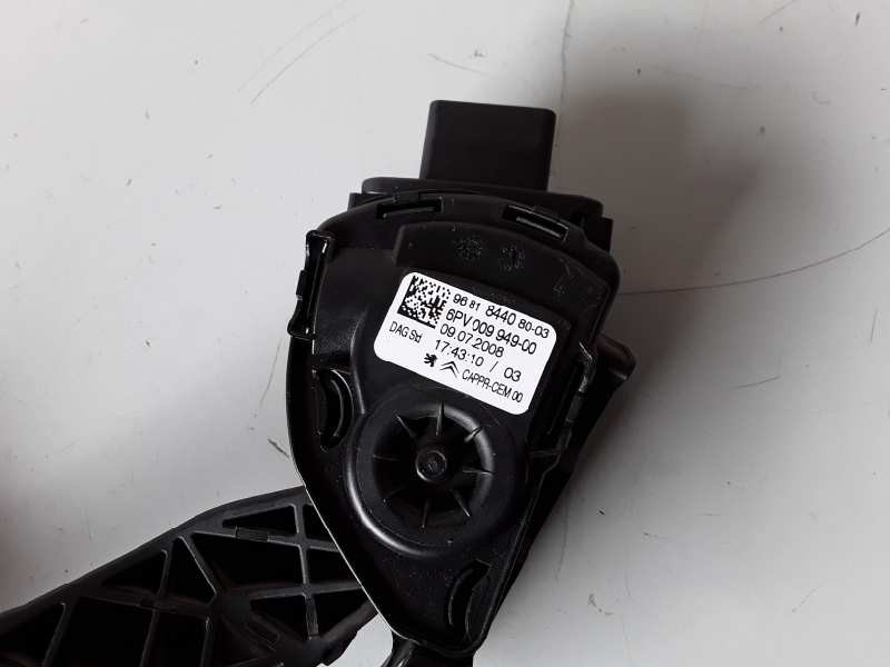 Recambio de potenciometro pedal para peugeot 207 8fs referencia OEM IAM 968184408003  