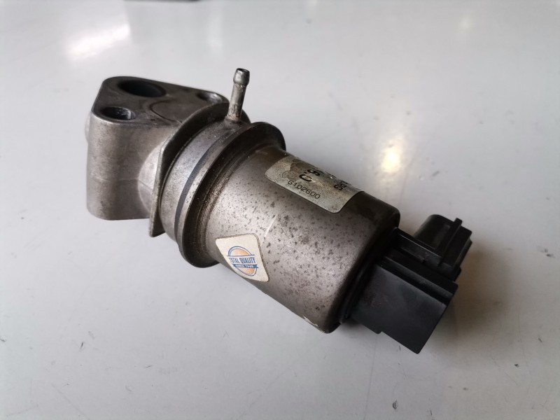 Recambio de valvula egr para volkswagen polo iv (9n1) azq referencia OEM IAM 722785160  