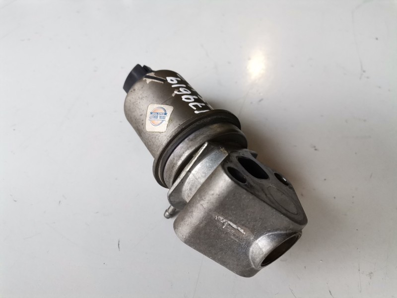Recambio de valvula egr para volkswagen polo iv (9n1) azq referencia OEM IAM 722785160  