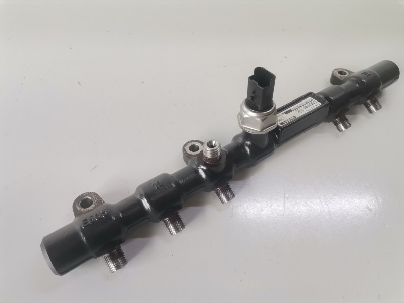 Recambio de rampa inyectora para ssangyong rexton d27dt referencia OEM IAM R9145Z010B/A6650700295  