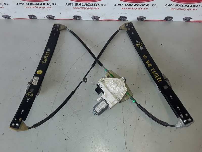 Recambio de elevalunas trasero derecho para audi q7 (4l) bug referencia OEM IAM 4L0959802B/977272101/7746018901  