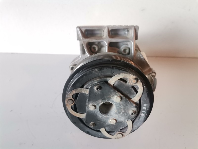 Recambio de compresor aire acondicionado para dacia dokker k9k872 referencia OEM IAM 926008942R  