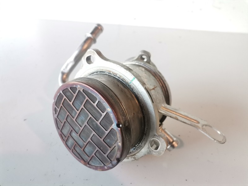 Recambio de enfriador egr para dacia dokker k9k872 referencia OEM IAM 147359823R  