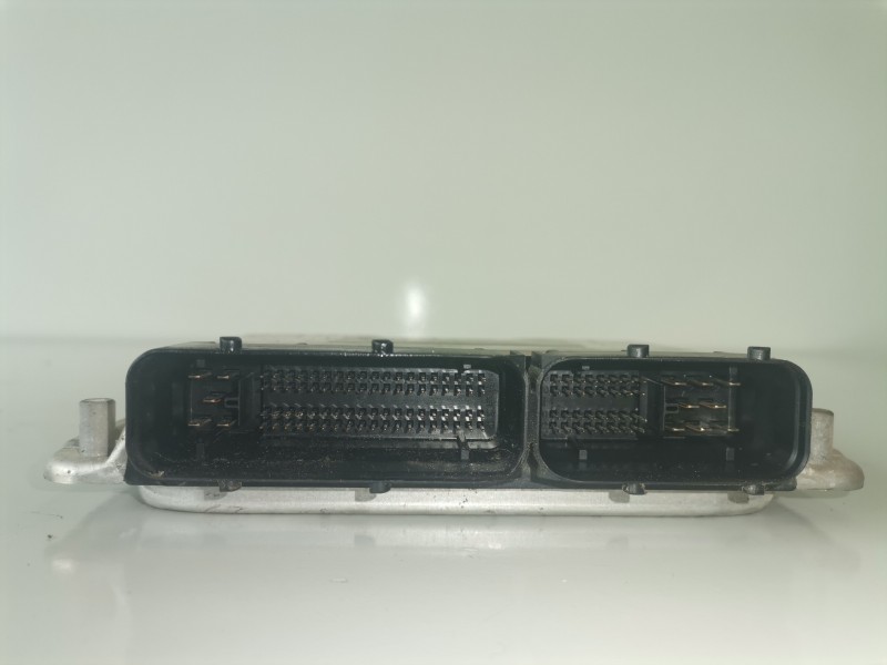 Recambio de centralita motor uce para seat ibiza (6l1) asy referencia OEM IAM 038906012HP/0281011320  