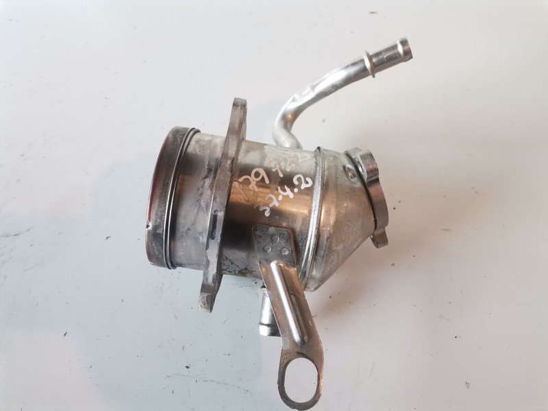 Recambio de enfriador egr para dacia dokker k9k872 referencia OEM IAM 147359823R  