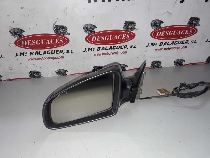 Recambio de retrovisor izquierdo para audi a4 berlina (8e) awx referencia OEM IAM 010681  