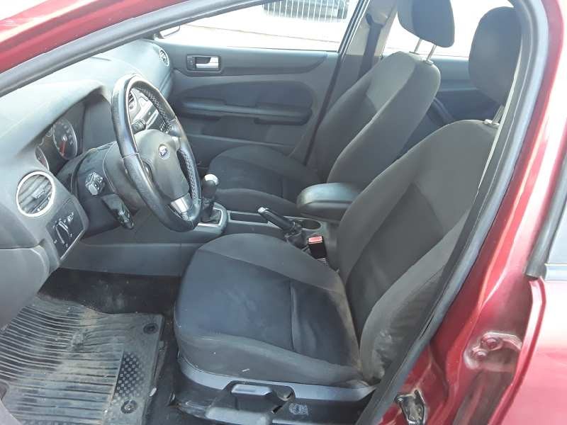 ford focus berlina (cap) del año 2007