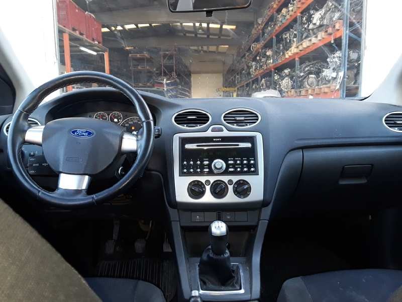 ford focus berlina (cap) del año 2007