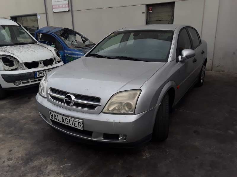 opel vectra c berlina del año 2002