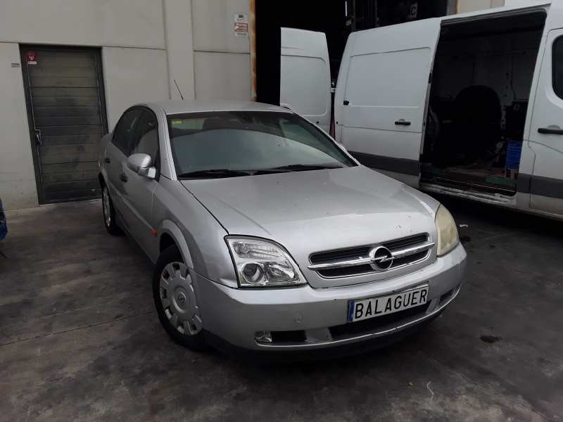 opel vectra c berlina del año 2002