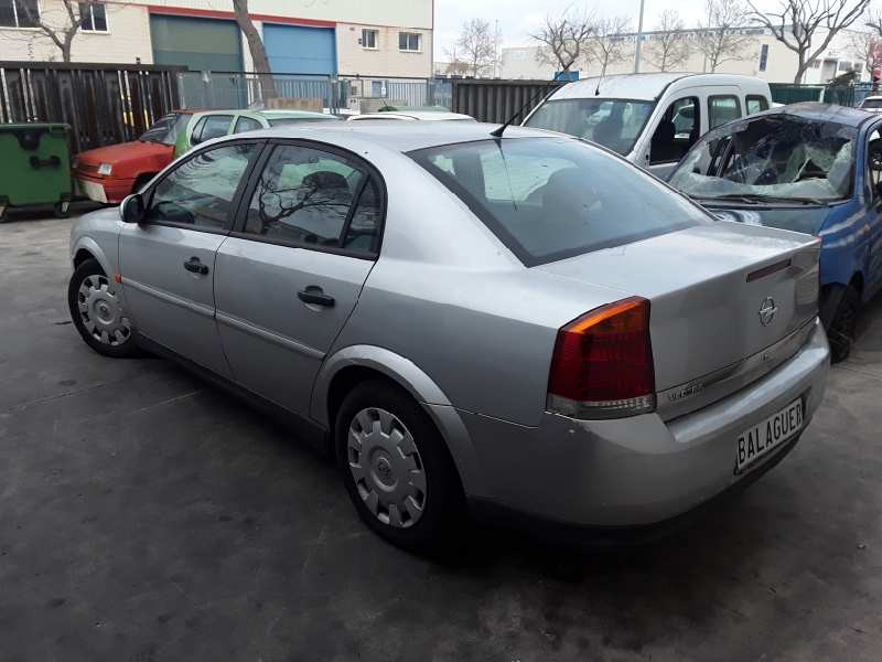 opel vectra c berlina del año 2002