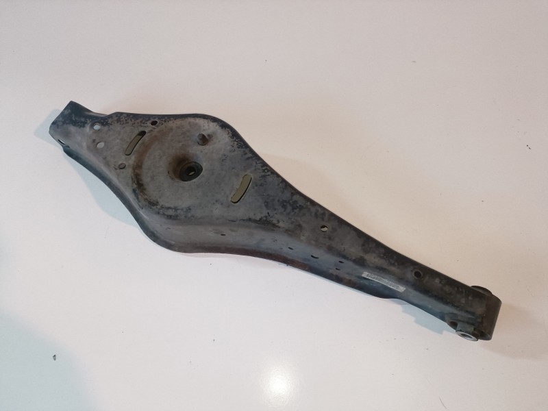 Recambio de brazo suspension inferior trasero izquierdo para seat leon (1p1) cayc referencia OEM IAM   