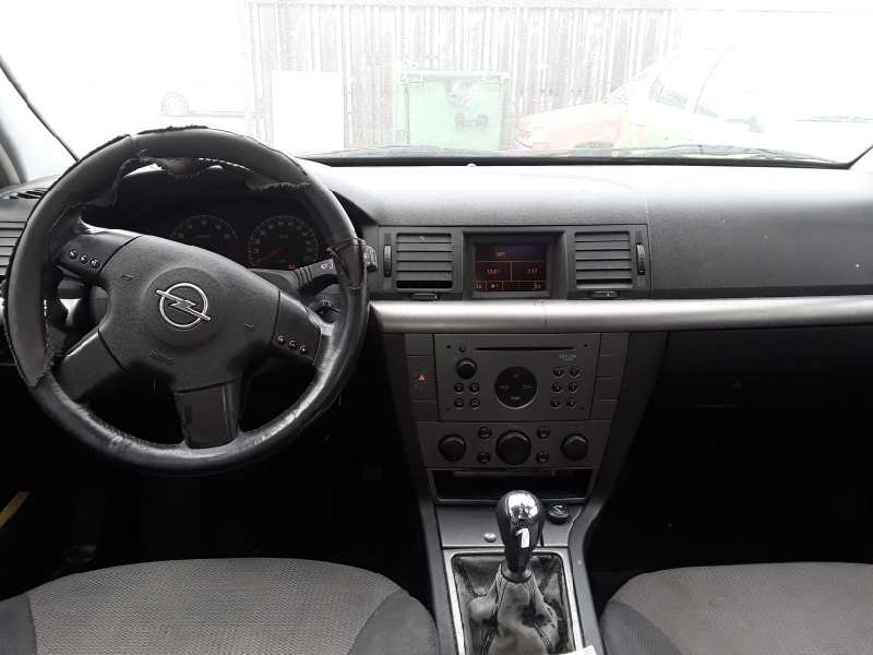 opel vectra c berlina del año 2002