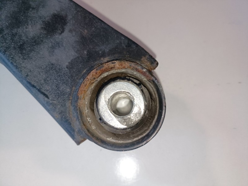 Recambio de brazo suspension inferior trasero izquierdo para seat leon (1p1) cayc referencia OEM IAM   