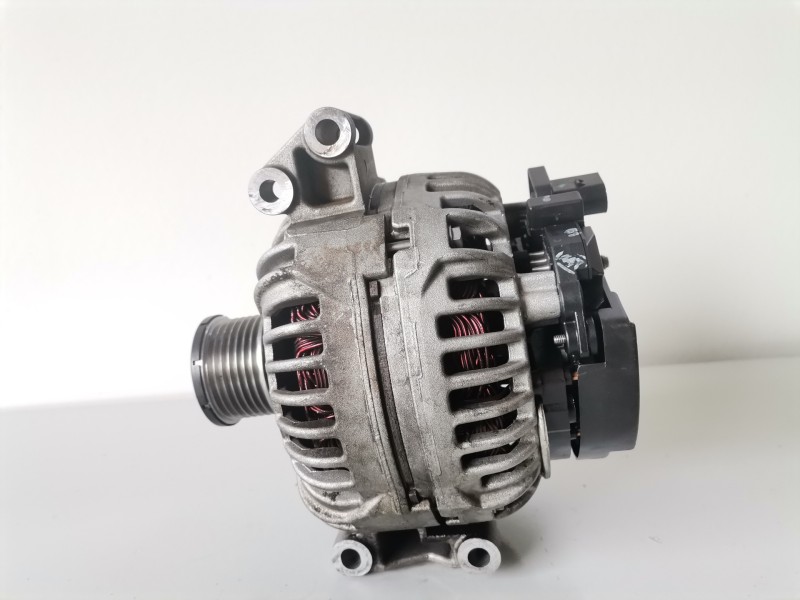 Recambio de alternador para mercedes-benz clase s (bm 220) berlina 628960 referencia OEM IAM 0124625017  