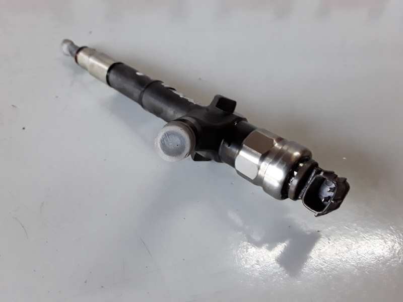 Recambio de inyector para nissan pathfinder (r51) yd25 referencia OEM IAM 16600EC00B  