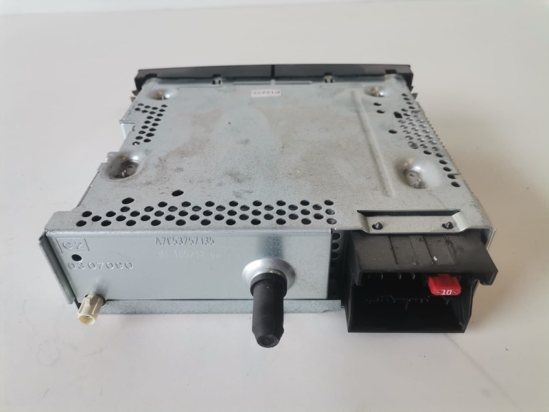 Recambio de sistema audio / radio cd para fiat ii scudo (272) combi rh02 referencia OEM IAM 96775574XT  