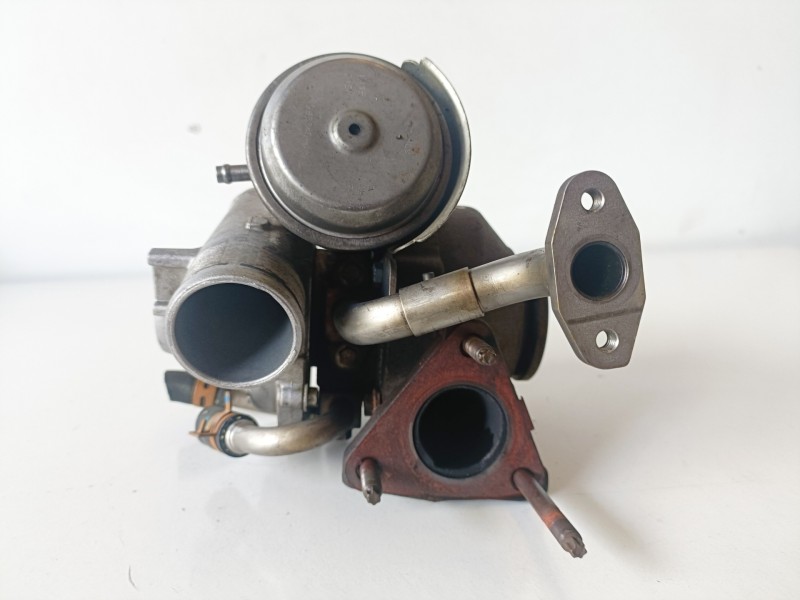 Recambio de turbocompresor para renault megane ii grandtour f9q818 referencia OEM IAM H8200575462  
