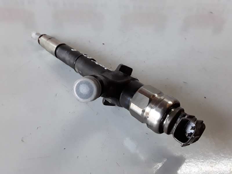 Recambio de inyector para nissan pathfinder (r51) yd25 referencia OEM IAM 16600EC00B  