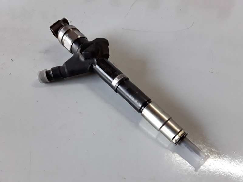 Recambio de inyector para nissan pathfinder (r51) yd25 referencia OEM IAM 16600EC00B  