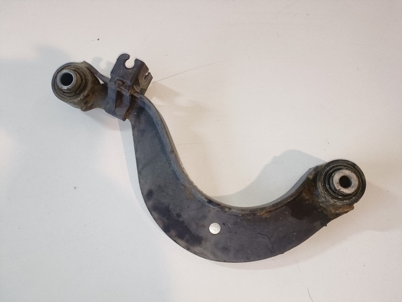 Recambio de brazo suspension superior trasero izquierdo para seat leon (1p1) cayc referencia OEM IAM   