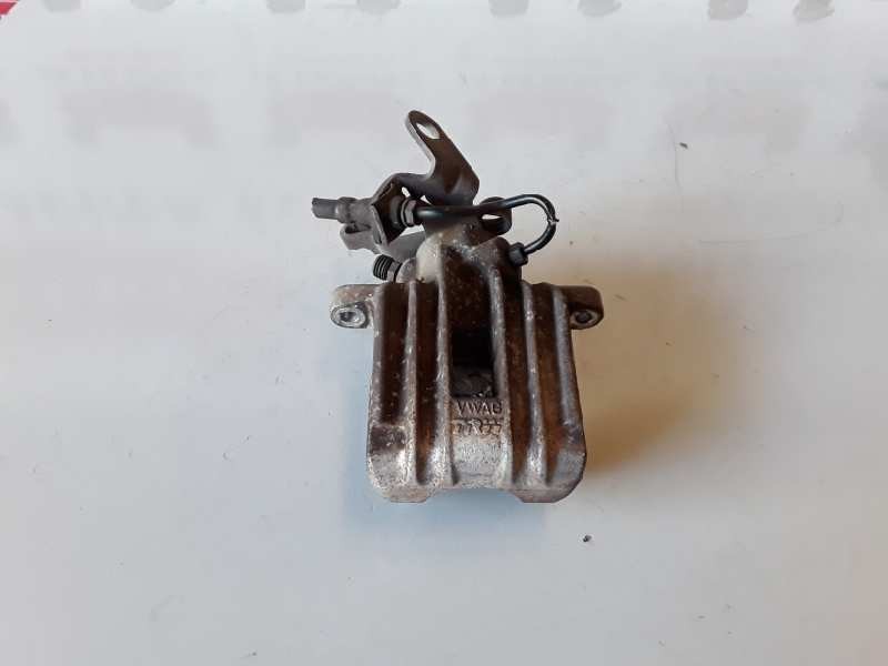 Recambio de pinza de freno trasera derecha para seat leon (1p1) bxe referencia OEM IAM   