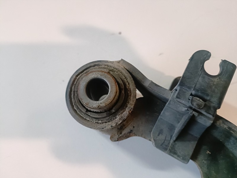 Recambio de brazo suspension superior trasero izquierdo para seat leon (1p1) cayc referencia OEM IAM   