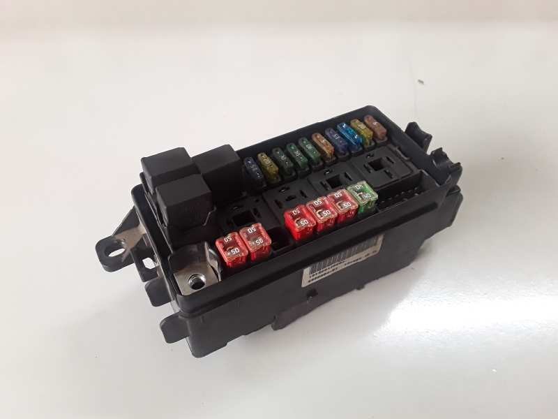 Recambio de caja reles / fusibles para mini mini (r50,r53) w10b16a referencia OEM IAM 690660401  