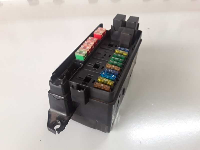 Recambio de caja reles / fusibles para mini mini (r50,r53) w10b16a referencia OEM IAM 690660401  
