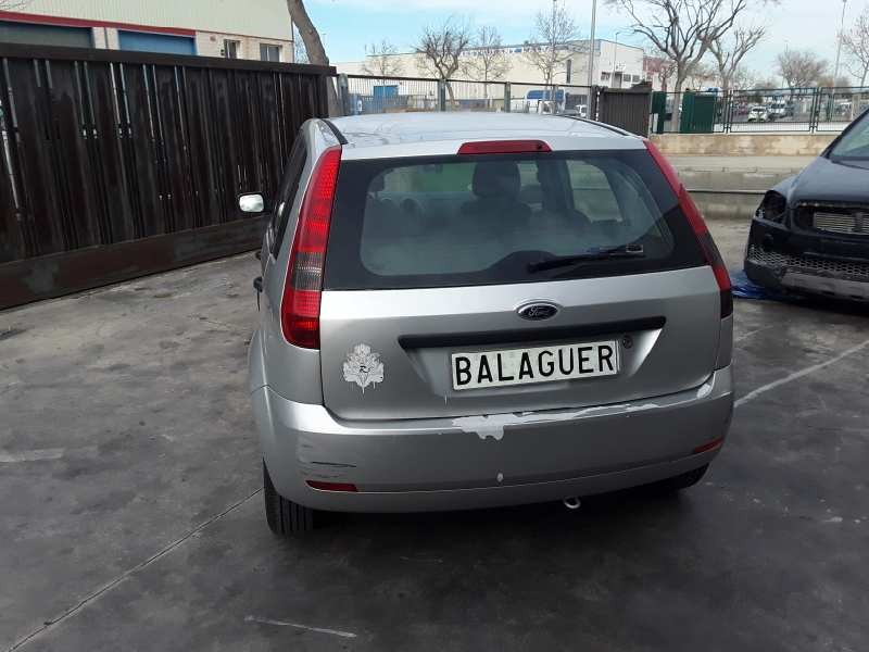 ford fiesta (cbk) del año 2002