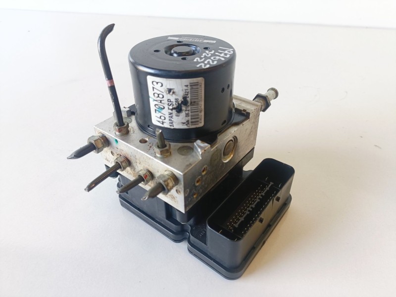 Recambio de abs para mercedes-benz clase e (bm 211) berlina 648961 referencia OEM IAM 4670A873  