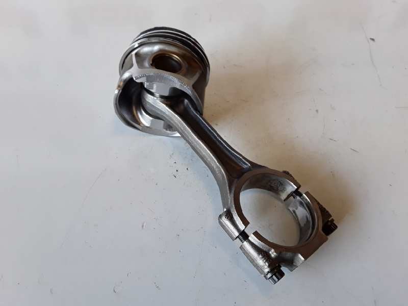 Recambio de piston para audi a4 berlina (8e) blb referencia OEM IAM   