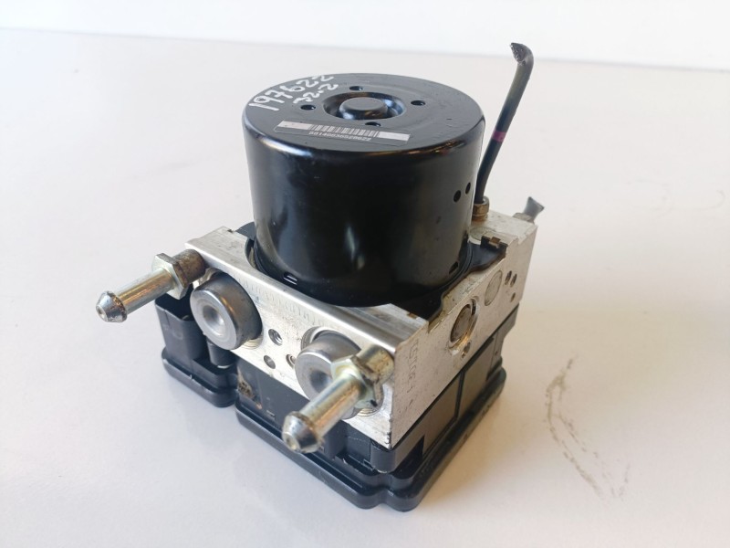 Recambio de abs para mercedes-benz clase e (bm 211) berlina 648961 referencia OEM IAM 4670A873  