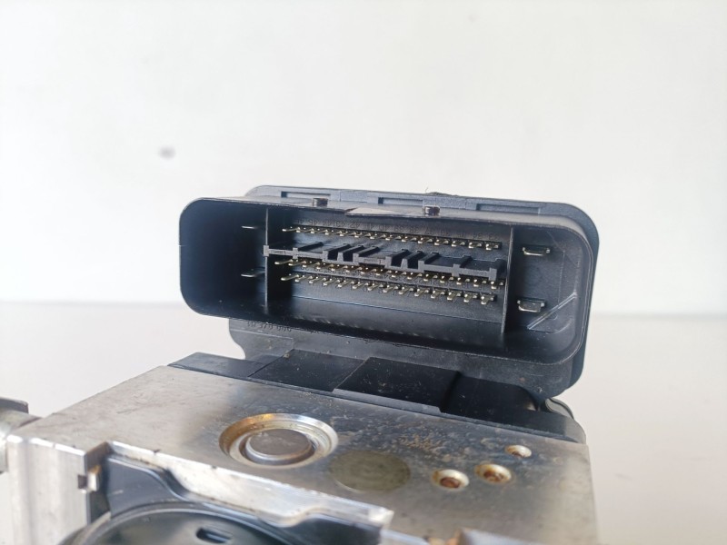 Recambio de abs para mercedes-benz clase e (bm 211) berlina 648961 referencia OEM IAM 4670A873  