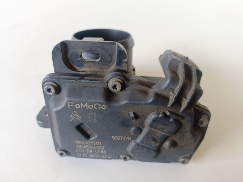 Recambio de caja mariposa para peugeot 5008 ah01 referencia OEM IAM 9806625280  