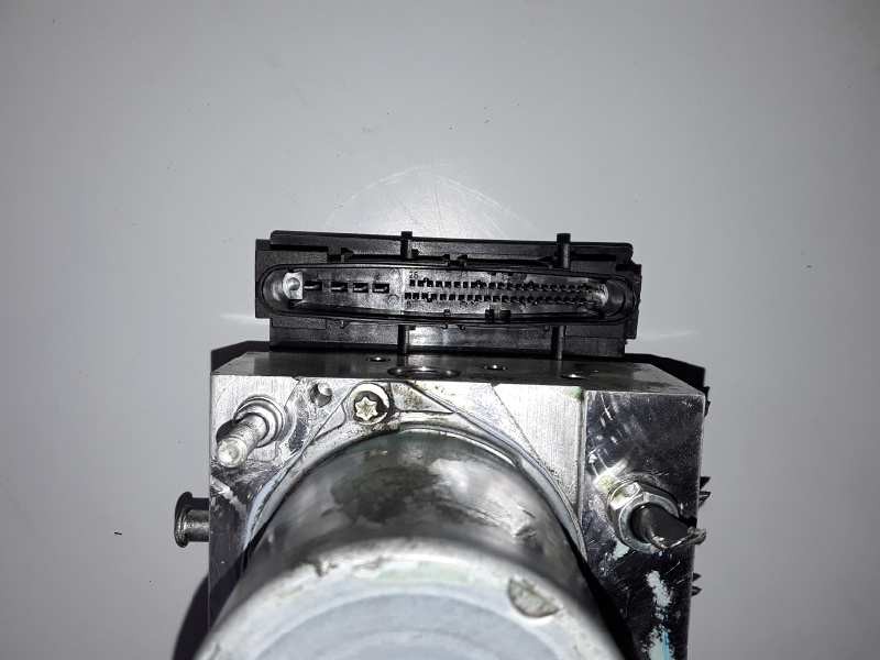 Recambio de abs para subaru legacy combi/ outback (b13/bp) ee20 referencia OEM IAM 0265234662/0265950813  