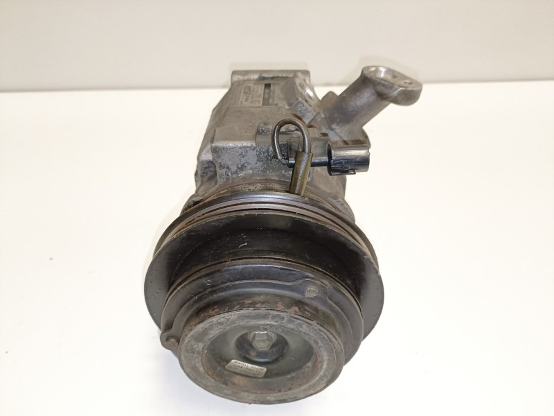 Recambio de compresor aire acondicionado para mitsubishi montero (v60/v70) 4m41 referencia OEM IAM 4472203993  