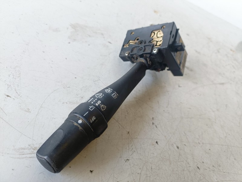 Recambio de mando limpia para nissan terrano ii (r20) td27ti referencia OEM IAM 36928D  