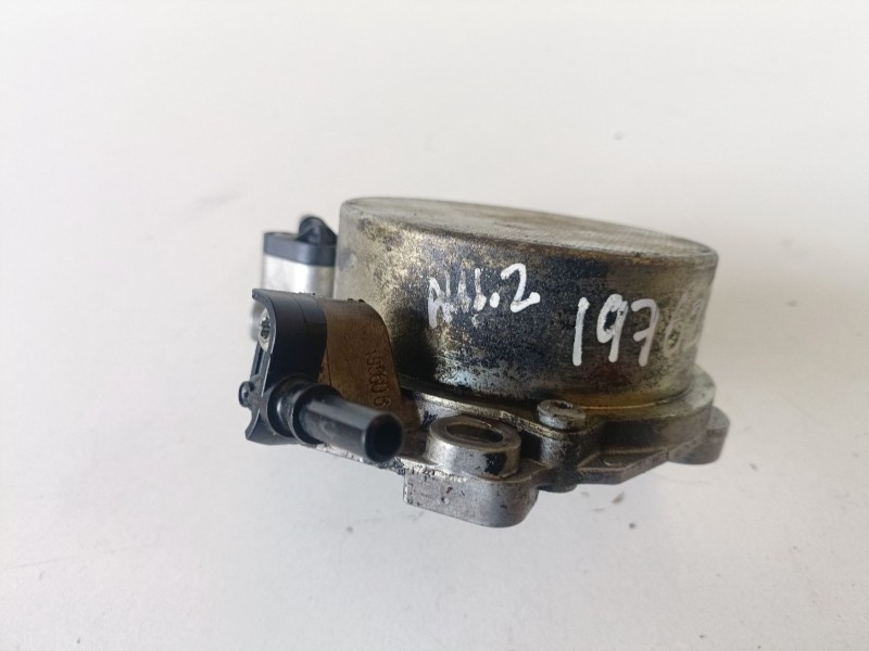 Recambio de depresor freno / bomba vacio para peugeot 5008 ah01 referencia OEM IAM 7042250300  