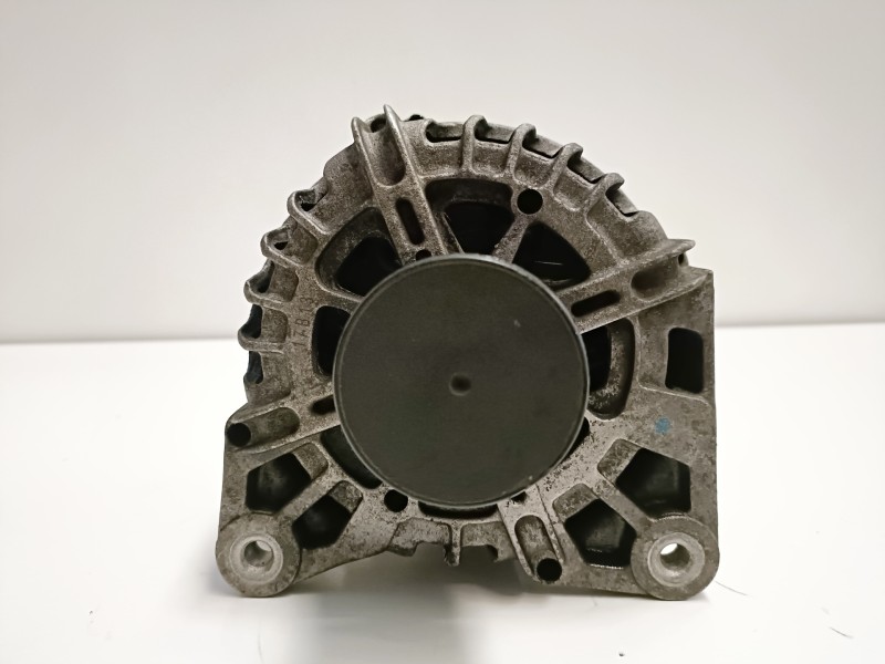 Recambio de alternador para dacia sandero ii h4b400 referencia OEM IAM   