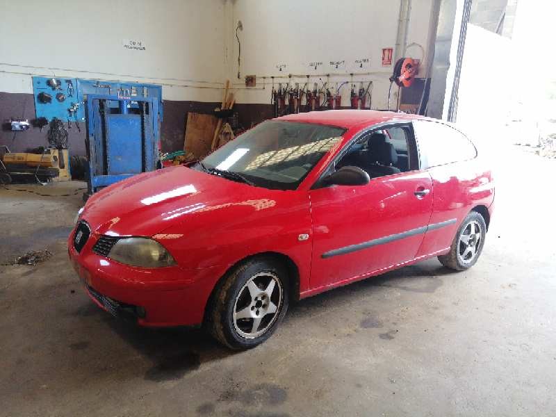 seat ibiza (6l1) del año 2004