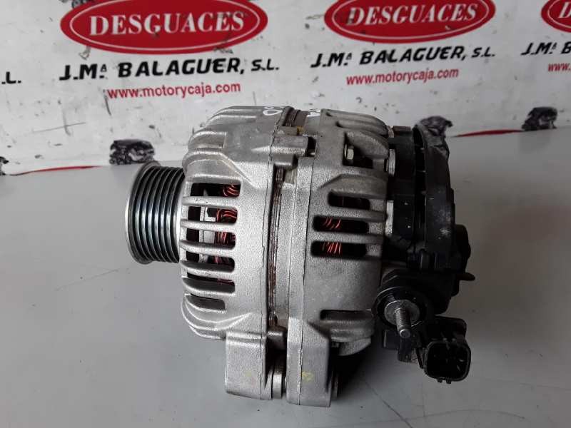 Recambio de alternador para toyota land cruiser (j12) referencia OEM IAM 0124315033/80A  