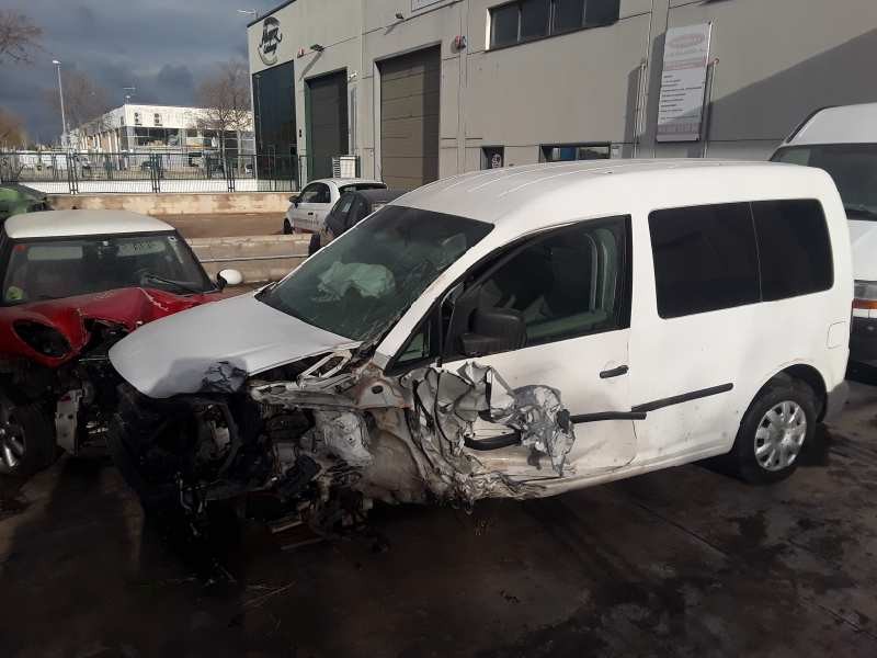 volkswagen caddy (2k)(02.2004) del año 2010
