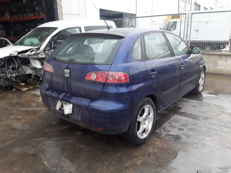seat ibiza (6l1) del año 2003