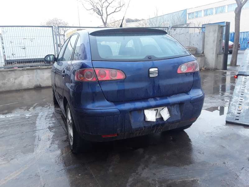 seat ibiza (6l1) del año 2003