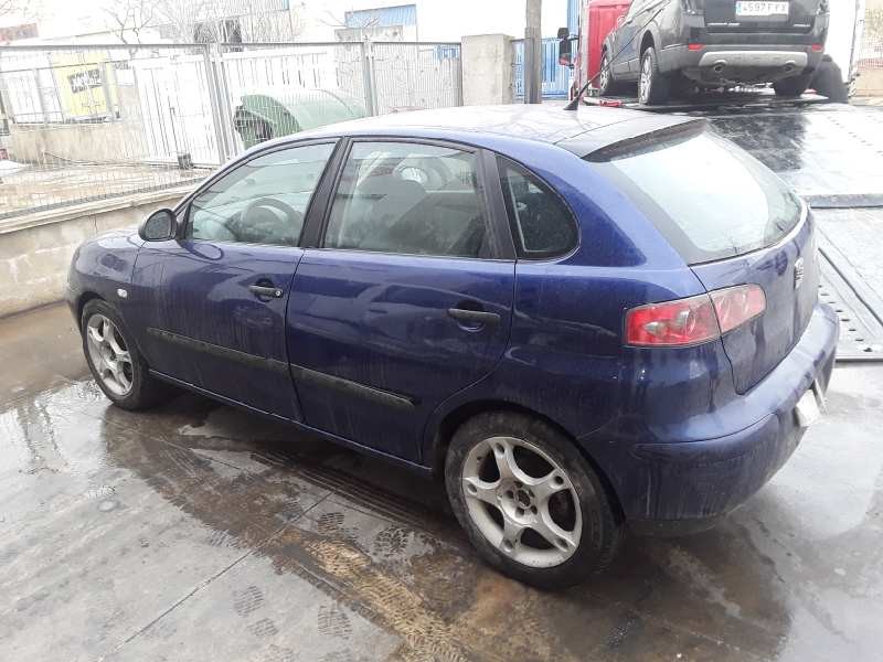 seat ibiza (6l1) del año 2003